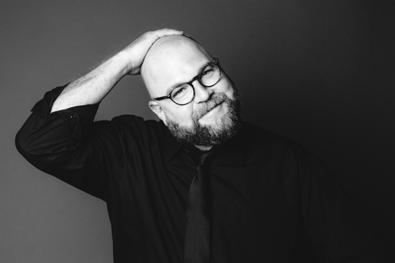 Jasen James Colorist Maxine Salon Jasen Is Known For Creative